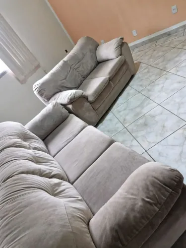 Sofá 3 e 2 lugares
