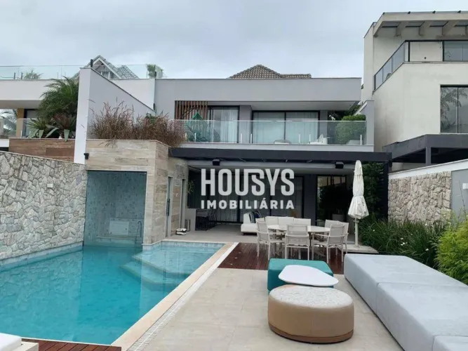 Casa com 4 suites à venda, 364 m² por R$ 5.500.000 - Barra da Tijuca - Rio de Janeiro/RJ