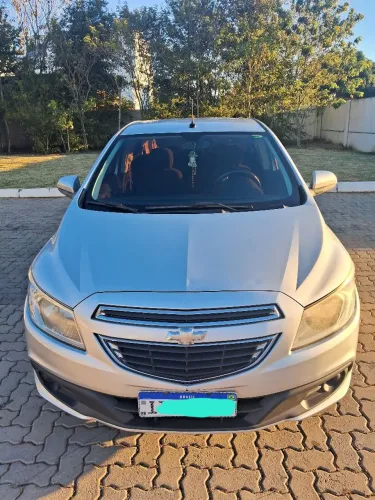 Chevrolet Onix Hatch LT 1.0 8V Flex Power Mec. 4P 2013