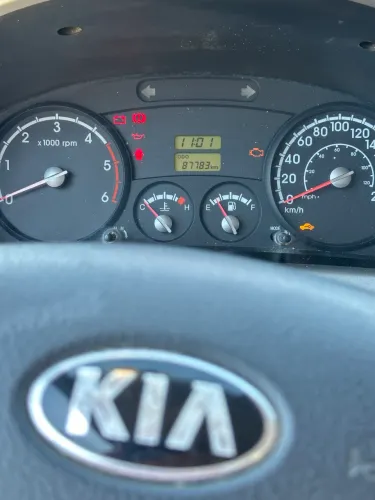 Kia bongo 2.5 UK 2500 HD diesel lacrada