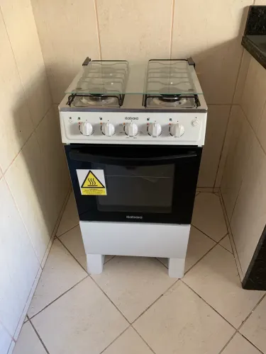 Vendo fogão Itatiaia Novo nunca usado
