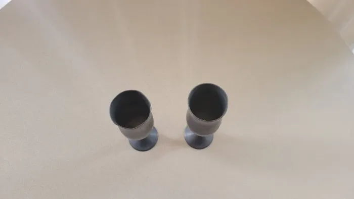 Taças de estanho medievais com 2 peças 