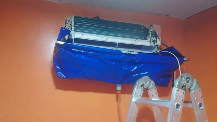 limpeza geral Ar Condicionado Residencial.