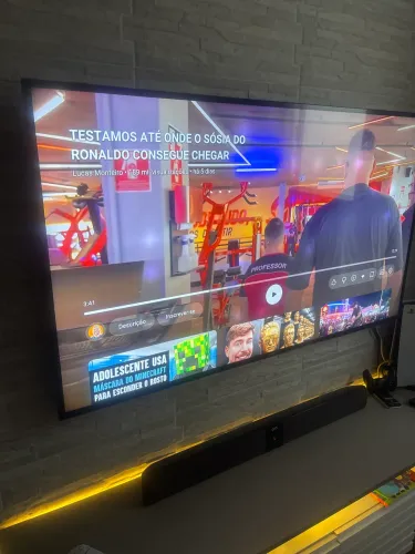 Televisão 65 poleadas