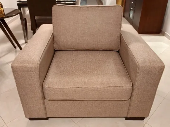Poltrona Nova Linho Moderna Linda Assento e Encosto Removíveis com Zíper