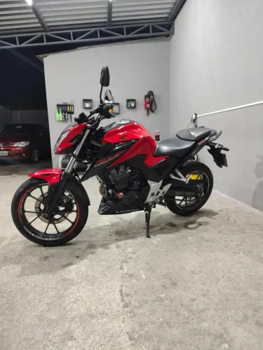 Moto CB Twister 300f 2024 ABS