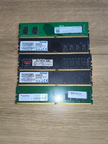 Lote de memória ram ddr4 8 e 4gb