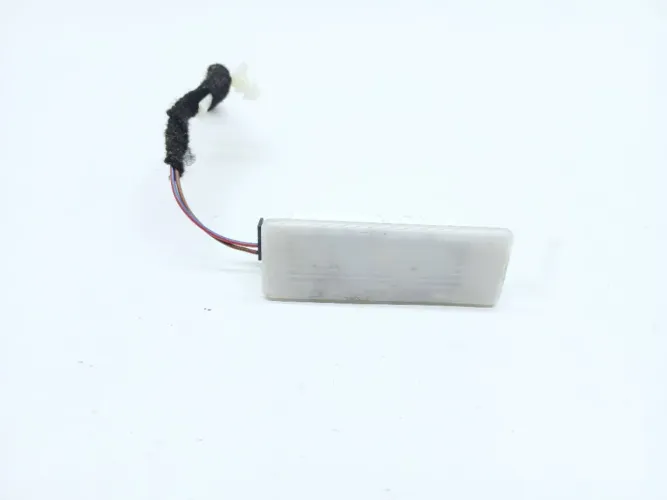Luz Cortesia Porta Traseira Esquerda Bmw 320 2.0 2017