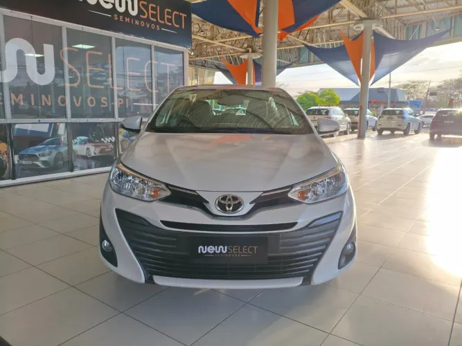 Toyota Yaris XS Connect Sedan 1.5 Flex 16V AUT 2022
