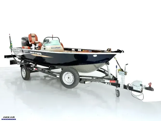 Barco Levefort Marajó Master Freestyle 19? Special Series + Motor Mercury 100HP + Carreta