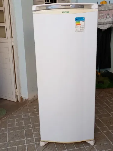 Geladeira Consul 300L