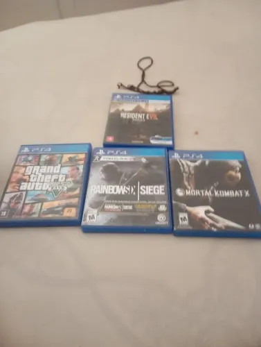 Jogos PS4 seminovos
