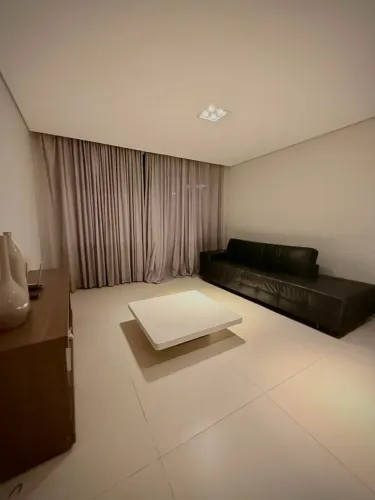 casa com 2 quartos, 2 banheiros e gramado