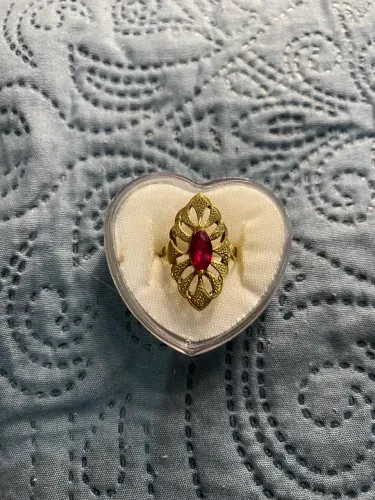 Vendo esse lindo anel marquise em ouro 18 tamanho G