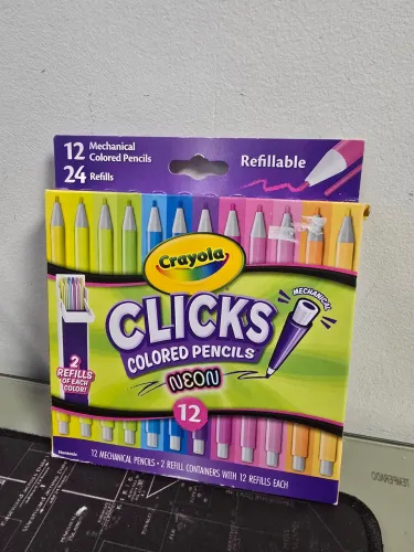 Kit conjunto lápis Crayola com refil. Sem afiar