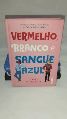 Livro Vermelho, Branco e Sangue Azul capa dura