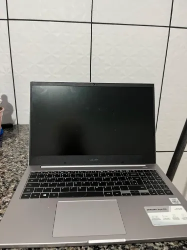 Notebook Samsung book E 30