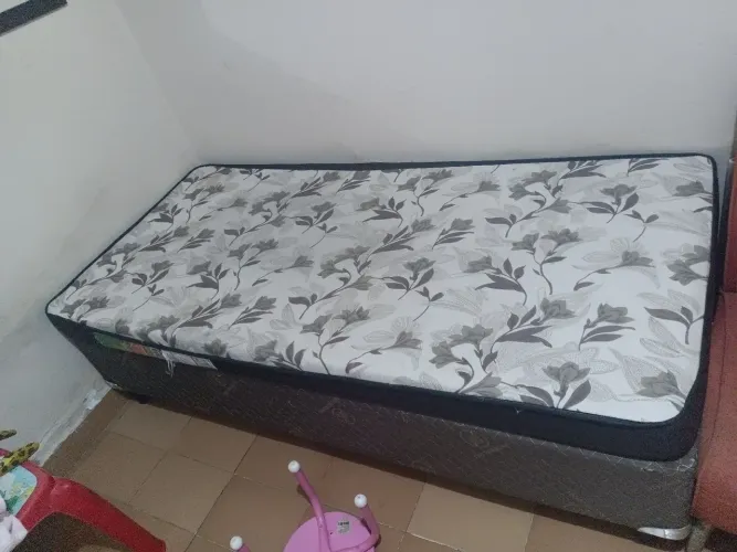 Cama box solteiro com colchão