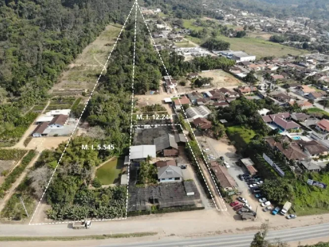 Terreno, A.T.: 25.840m², margens BR-280, Corupá/SC