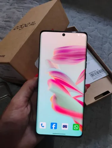 Moto Edge 50 pro