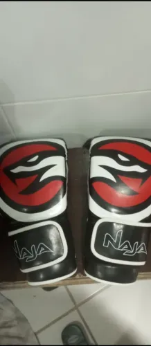 Luva de boxe naja