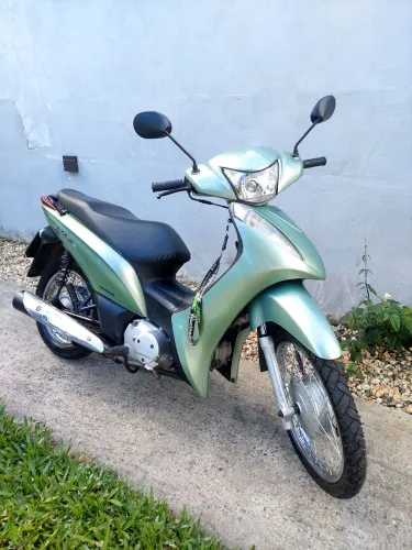 Vendo honda biz 125 es