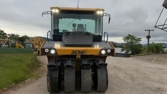 ROLO DE PNEUS XCMG XP265s