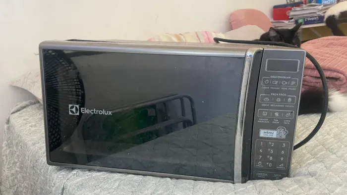 vende-se microondas eletrolux