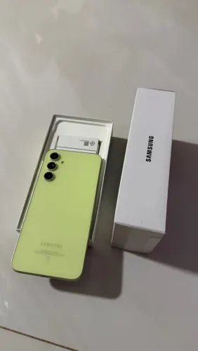 Samsung A54 semi novo