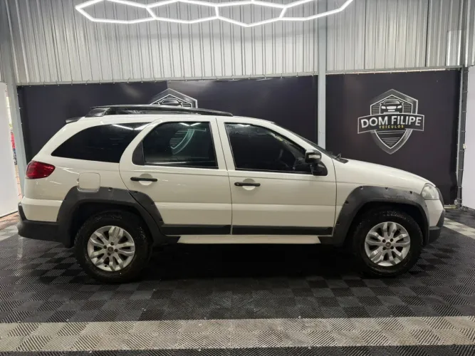 Fiat Palio 1.8r MPI Flex 8V 4P 2012