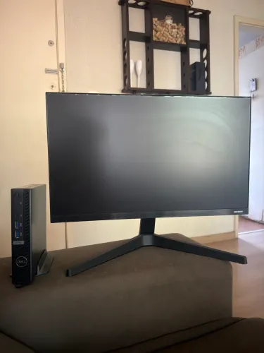 Dell OptiPlex 7010 i3 13ª + Monitor Samsung 22?