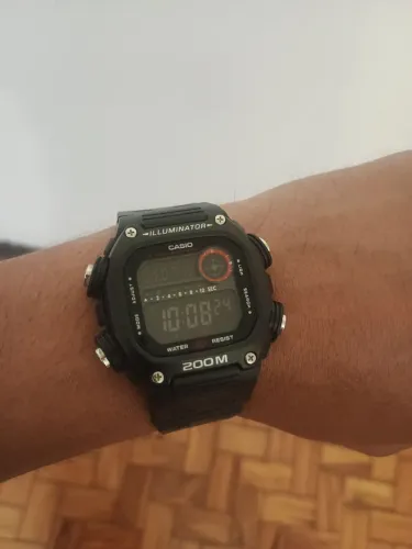 Relógio Casio iluminator 200M Passo cartão de crédito somente venda