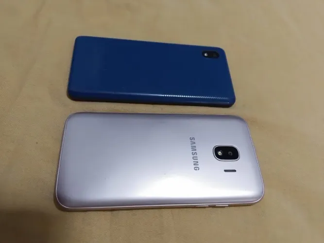 Celular j2 funcionando perfeitamente película e carregador