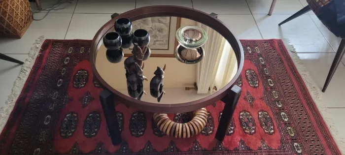 Mesa de centro Atas da Woodskull em perfeito estado