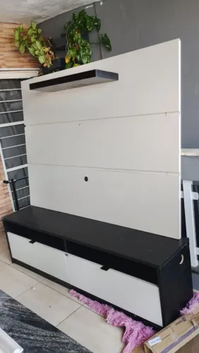 Painel com rack
