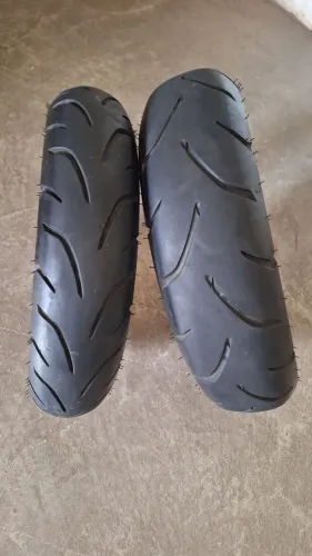 Vendo para de pneus para Nmax 160