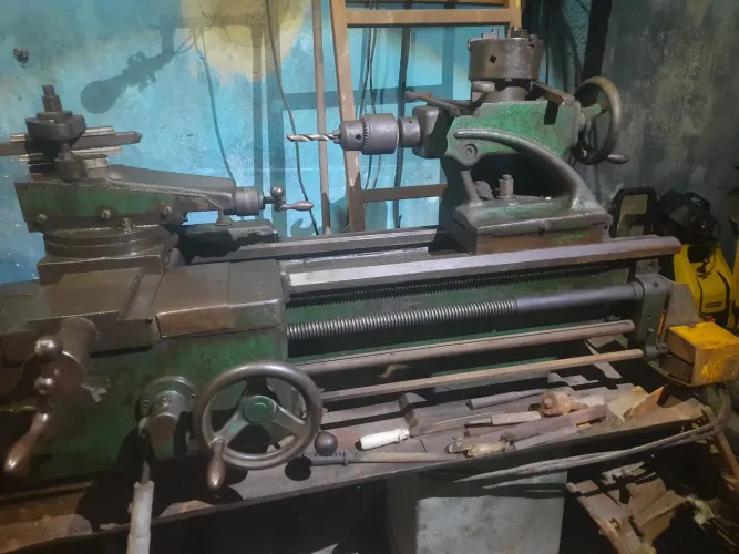 Torno mecanico Nardini 220