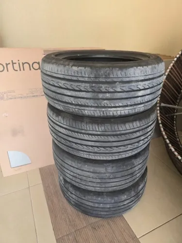 Pneus yokohama 215/50R17