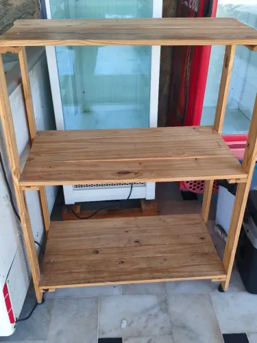 VENDE-SE ESTANTE E GÔNDOLAS 