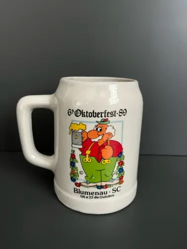 Caneco chopp Oktoberfest 1989 com adesivo oficial da época