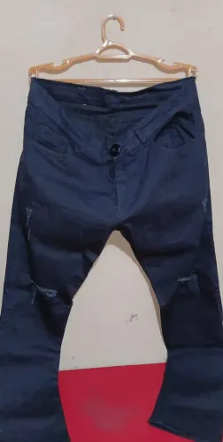 Calça Skinny Masculina Destroyed/Rocker. ORIGINAL SC-STAR/OMG. TAMANHO 46. PERFEITO ESTADO