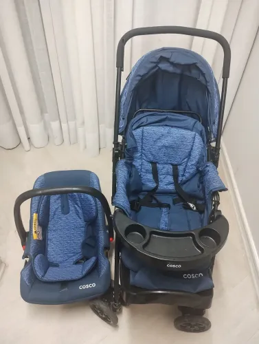 Kit Carrinho e bebê conforto Cosco Kids
