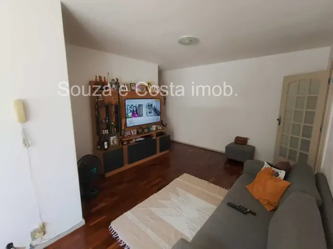 Exclusividade em Copacabana | 60 m² | 1 Quarto + Dependência | Vaga na Escritura