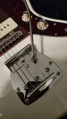 Guitarra Jazzmaster toda Fender USA