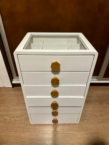Mesa de Cabeceira e Gaveteiro