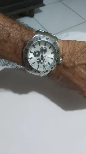 Lindo relógio náutica fundo prata