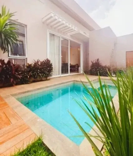 Casa Terrea com 3 Suites no Condominio Belvedere 2