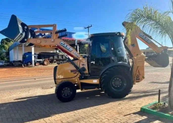 Retroescavadeira 580n