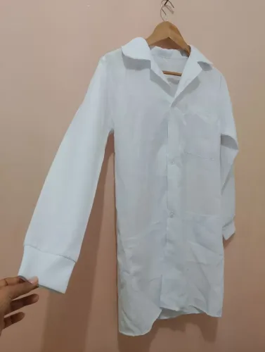 Jaleco branco botões