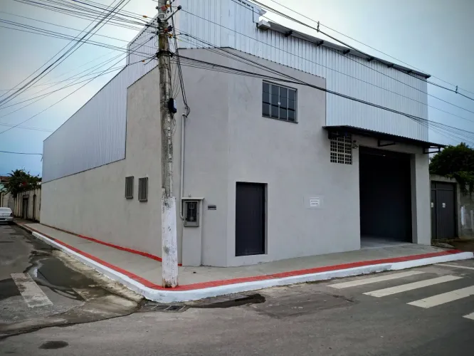 Galpão Comercial para Alugar 300m²